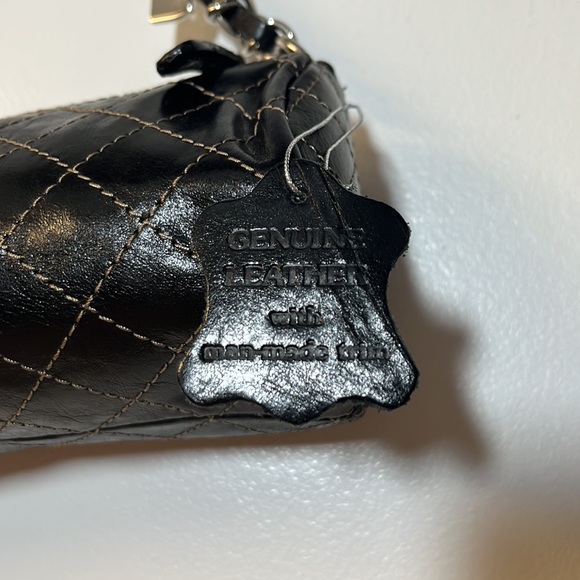 AURIELLE Mini Black Leather Barrel Daisy quilted bag, NWOT - Picture 4 of 6